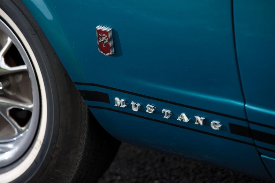  Ford Mustang Fastback 1965 года  (фото 17 из 52)